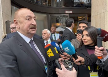 Prezident Münxendə yerli televiziya kanallarına müsahibə verdi - VİDEO