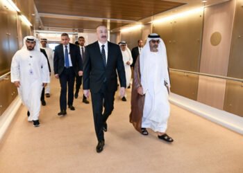 Prezidentin BƏƏ-yə səfəri başa çatdı - FOTOLAR