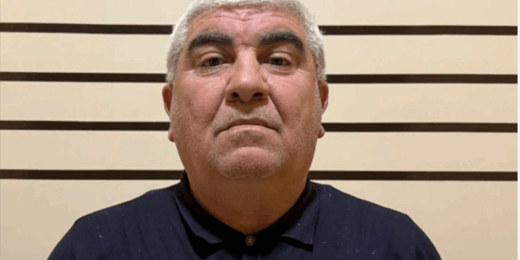 Beş nəfərə 200 mindən çox pul "atan" müəllimə bu cəza verildi 