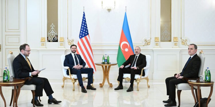 Prezidentin Venslə məhdud tərkibli görüşü oldu - FOTO