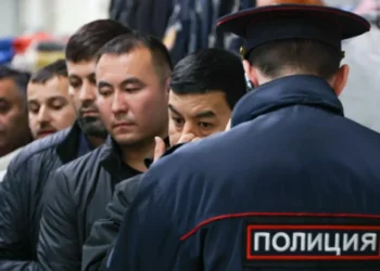 Rusiyada əmək miqrantlarının 18 yaşına çatmış övladları ölkədən çıxarıla bilərlər