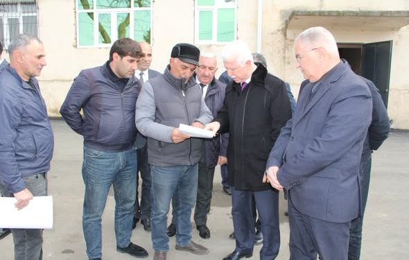 İcra başçısı abadlıq işləri aparılan ərazidə - FOTOLAR