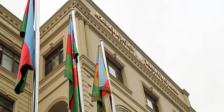 Bu məzunlar orduda birbaşa leytenant kimi xidmət edəcək