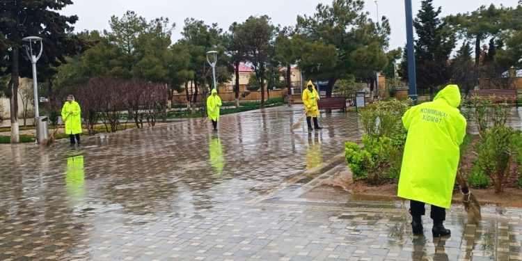 Pirallahıda intensiv yağışın fəsadları aradan qaldırılır - FOTOLAR