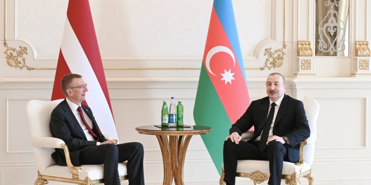 Qarşılıqlı əlaqələrin yeni üfüqləri