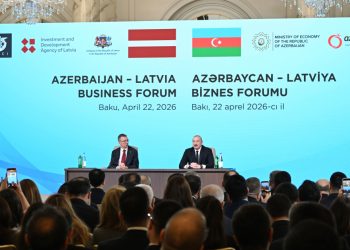 Azərbaycan nümunə göstərir