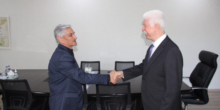 İcra başçısı məşhur tarixçini qəbul etdi - FOTOLAR