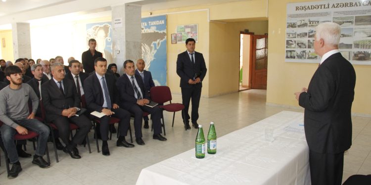 İcra başçısı Alar kənd sakinləri ilə görüşdü - FOTOLAR