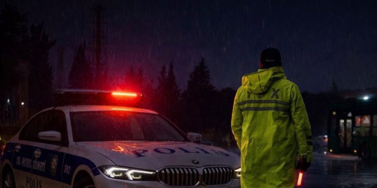 DYP-dən yağışlı hava ilə bağlı sürücülərə müraciət