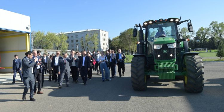 "Peşə Mərkəzində texnikaları qızların idarə etməsi diqqətimi çəkdi..." - Təhsil eksperti