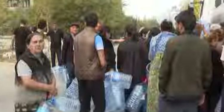 Hökməli və Qobu qəsəbələrinin sakinləri fəyad edir - 10 gündür su yoxdur - VİDEO