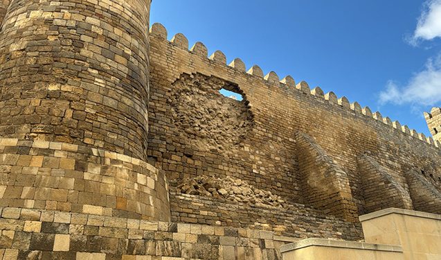 Yağış tarixi Qala divarlarına da ziyan vurdu - FOTO