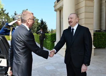 Prezident həmkarını qarşıladı - FOTOLAR