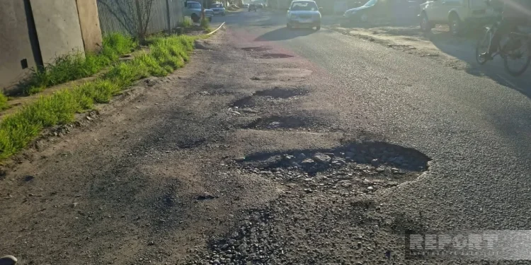 Cəlilabadın mərkəzində qəzalı vəziyyətə düşən yollar təmir ediləcək - FOTOLAR