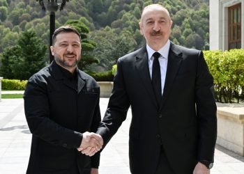 Zelenski Azərbaycandadır - Prezident Qəbədələ qarşıladı - FOTOLAR