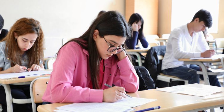Abituriyentlərə şad xəbər - İmtahanda əlavə vaxt veriləcək