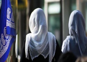 Azərbaycanda hicab kəlağayı ilə əvəzlənir