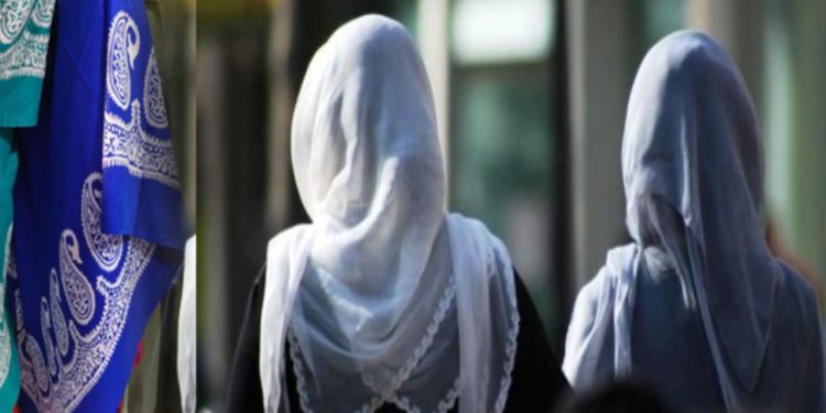 Azərbaycanda hicab kəlağayı ilə əvəzlənir