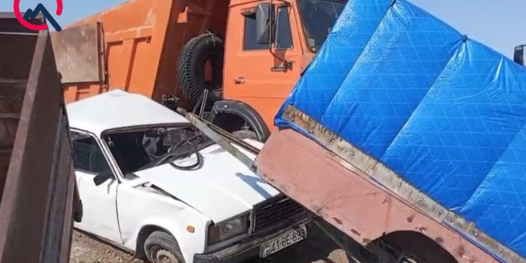 Ağcabədidə ağır qəza, ata və övladları yaralandı - FOTOLAR