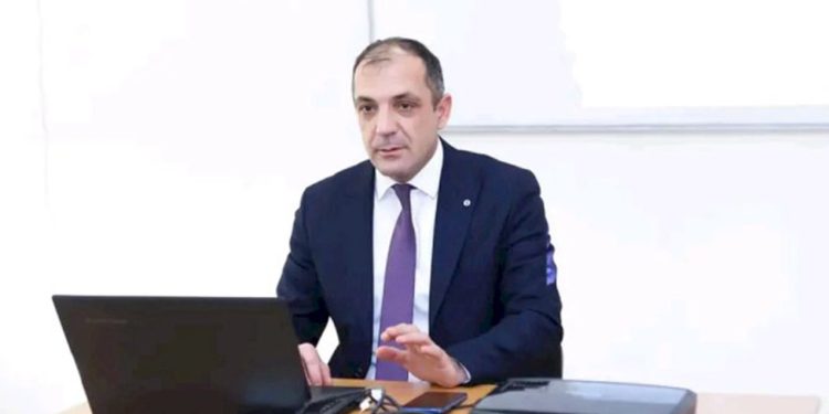 Təhsil sektorunun müdiri işdən çıxarıldı