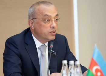 "Sənədsiz evlərə su, işıq, qaz verilməyəcək" - Zaur Mikayılov