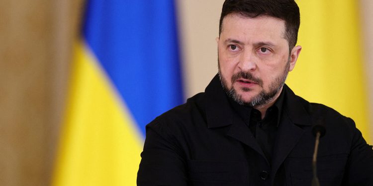 Zelenski silahlı hücumda ölənlərin sayını açıqladı