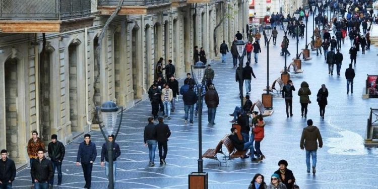 Azərbaycan əhalisinin ən son sayı açıqlandı