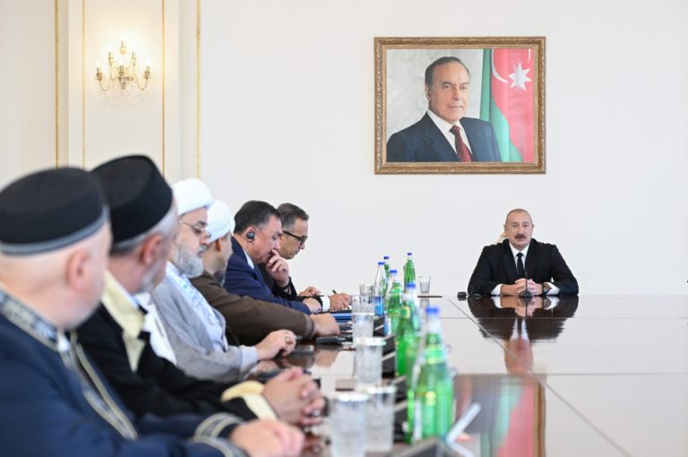 İkili standartlar qəbuledilməzdir