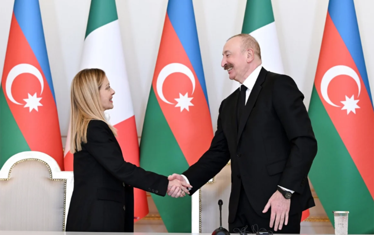 Prezident Melonini təbrik etdi