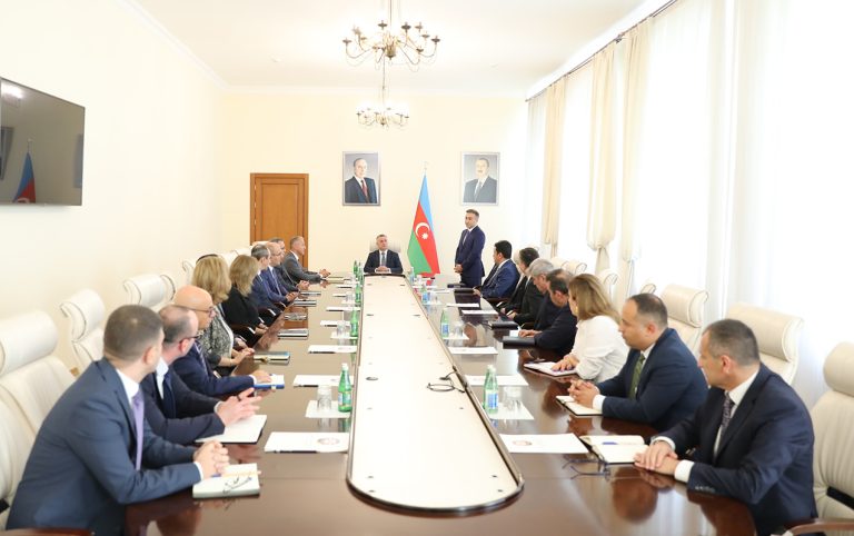 Anar Bayramovu kollektivə Teymur Musayev təqdim etdi – FOTOLAR